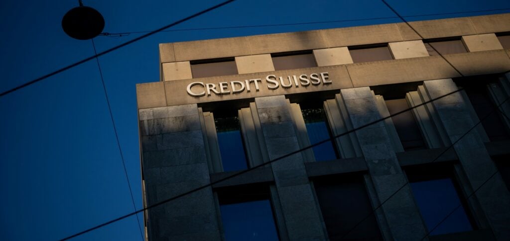 Credit Suisse bank staat voor cruciaal weekend
