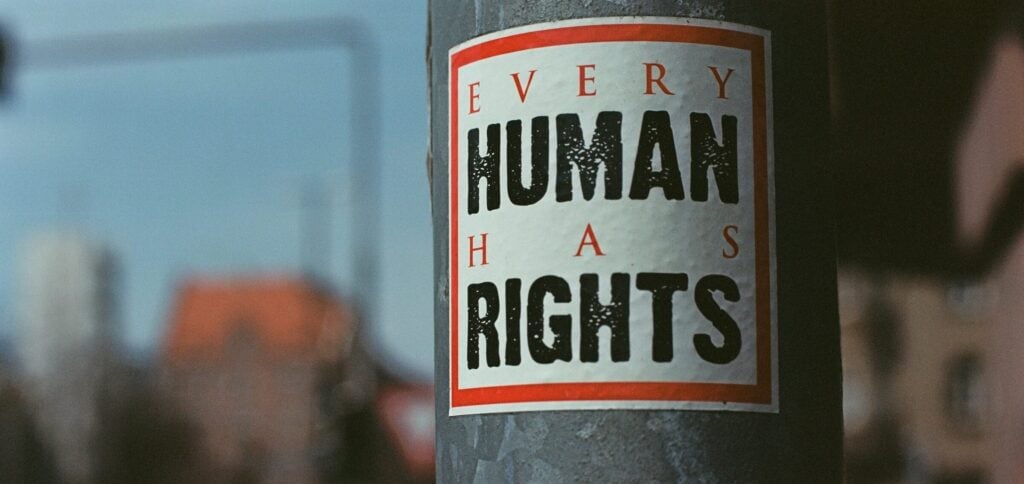 حقوق الانسان
