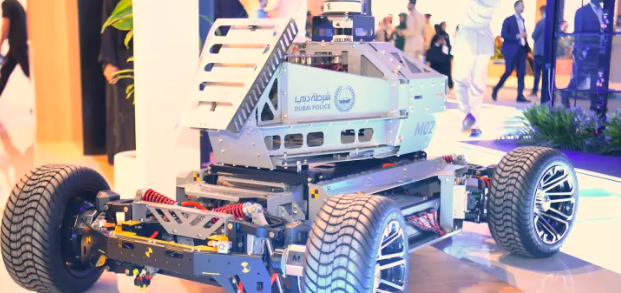 Polícia de Dubai vai usar carros de patrulha sem motorista e com tecnologia IA