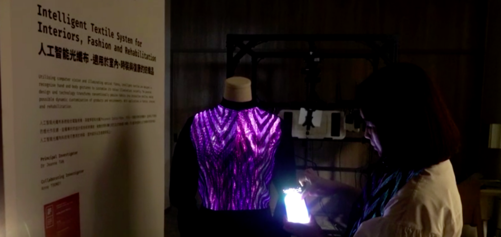 Laboratório de IA de Hong Kong pretende reduzir o desperdício de roupas com tecido que muda de cor
