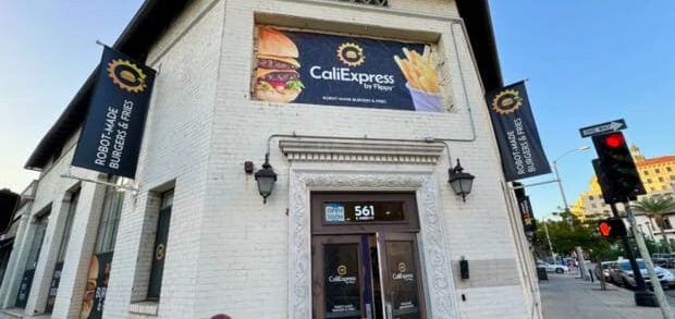 CaliExpress, restoran IA