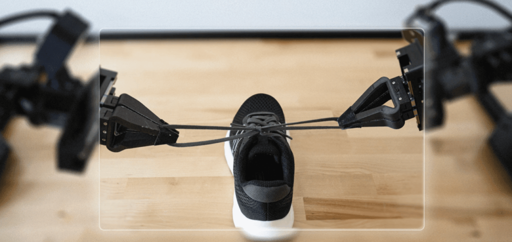 Robots from Google learn how to tie shoes and much more