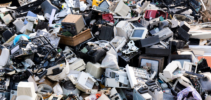 النفايات الإلكترونية: تحديات الاستدامة في العصر الرقمي