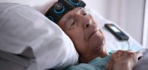 Médicos utilizam dispositivos impulsionados por IA para ajudar na detecção de convulsões em pacientes