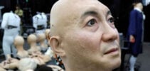 Startup chinesa cria robôs humanoides ultra-realistas que expressam emoções