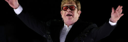 Cantor Elton John se apresenta na Casa Branca
