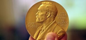 Nobel_Prize_Medal_in_Chemistry-aspect-ratio-930-440