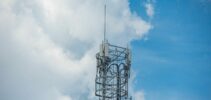 antena-telekomunikasi-5g-skala-1-rasio-aspek-930-440