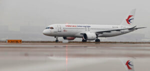 Aviao-chines-C919-scaled-aspect-ratio-930-440