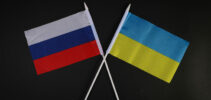 Ukraina-Errusia-bandeiras-1-forma-erlazioa-930-440