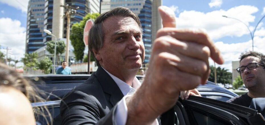 Moraes pede apreensão de passaporte e armas de Bolsonaro; veja no Curto Flash